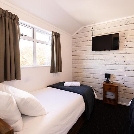 ฮาคา ลอดจ์ เทาโป Hostel ภายนอก รูปภาพ