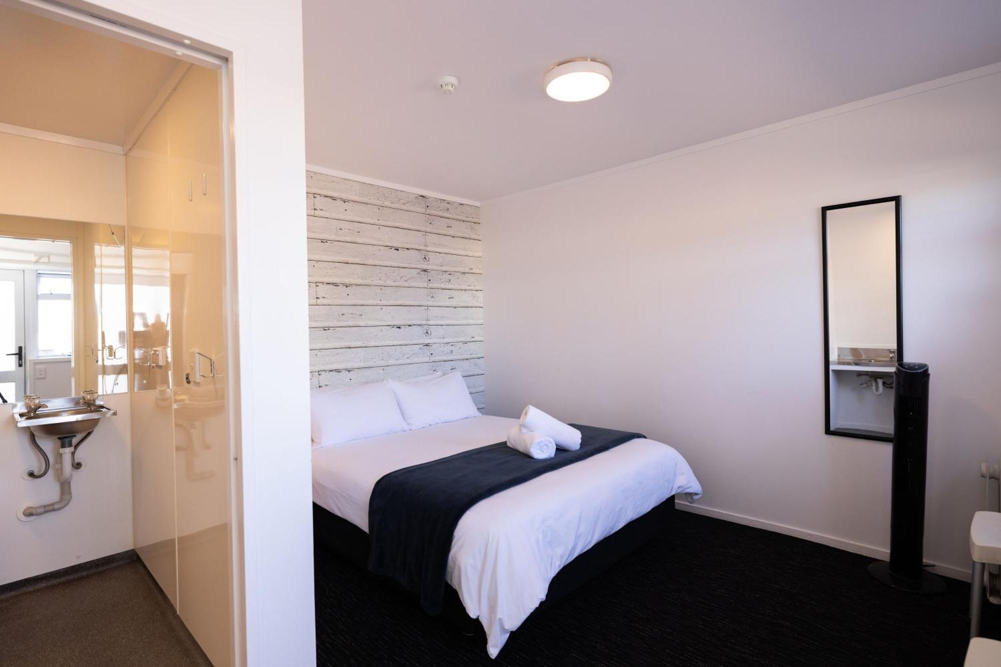 ฮาคา ลอดจ์ เทาโป Hostel ภายนอก รูปภาพ