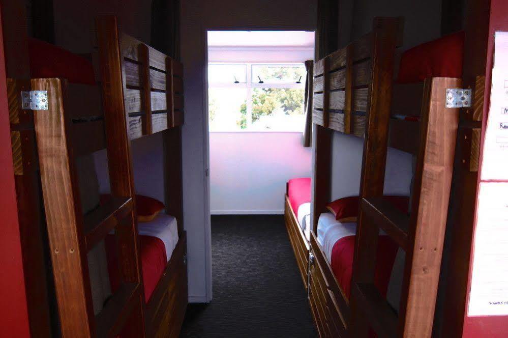ฮาคา ลอดจ์ เทาโป Hostel ภายนอก รูปภาพ